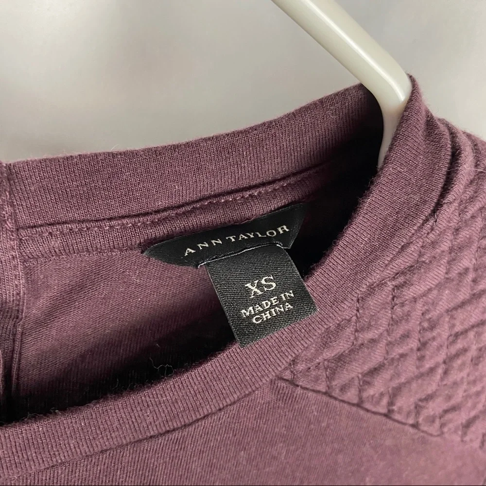 ANN TAYLOR Burgundy T Shirt - Picture 3 of 5
